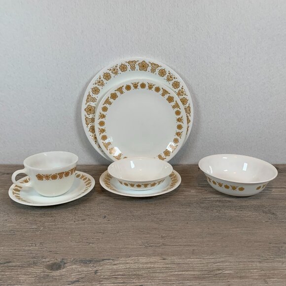 Vintage Golden Butterfly Corelle 7 piece place setting - Picture 8 of 9